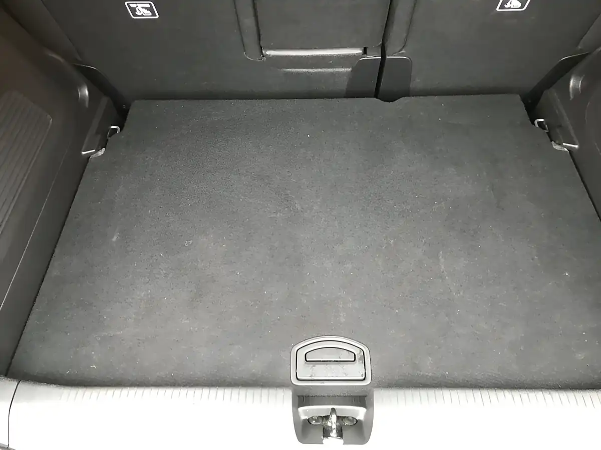 Used 2022 Vauxhall Crossland Ultimate Quartz Grey - Interior and Exterior details 19