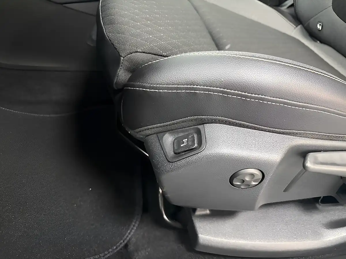 Used 2022 Vauxhall Grandland Elite Black - Interior and Exterior details 18