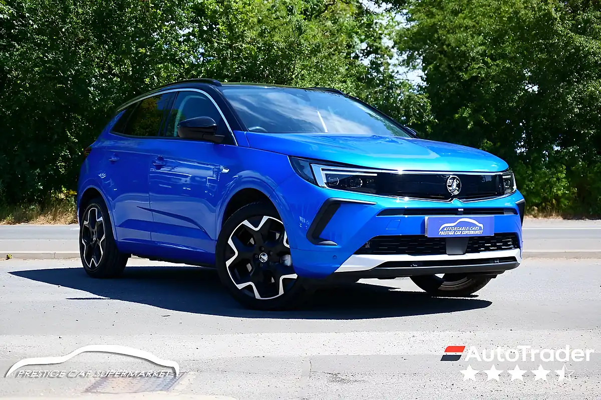 Used 2022 Vauxhall Grandland Elite Blue - Front View