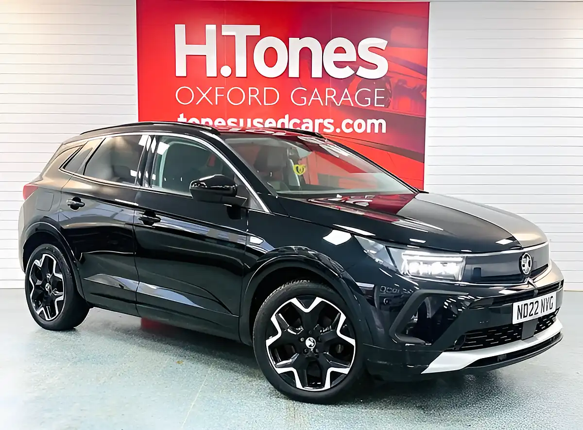 Used 2022 Vauxhall Grandland Elite - Front View