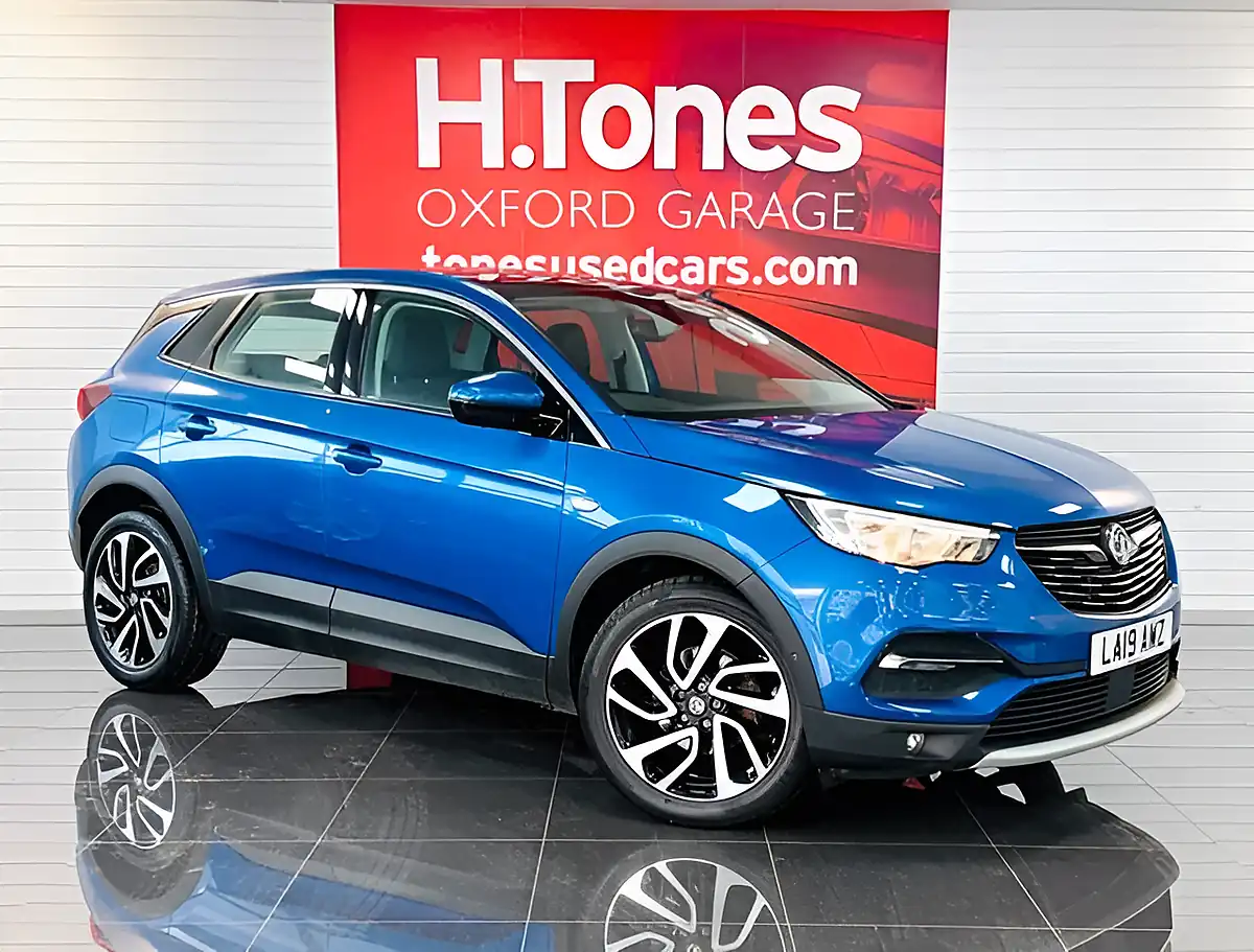 Used 2022 Vauxhall Grandland Elite - Interior and Exterior details 9