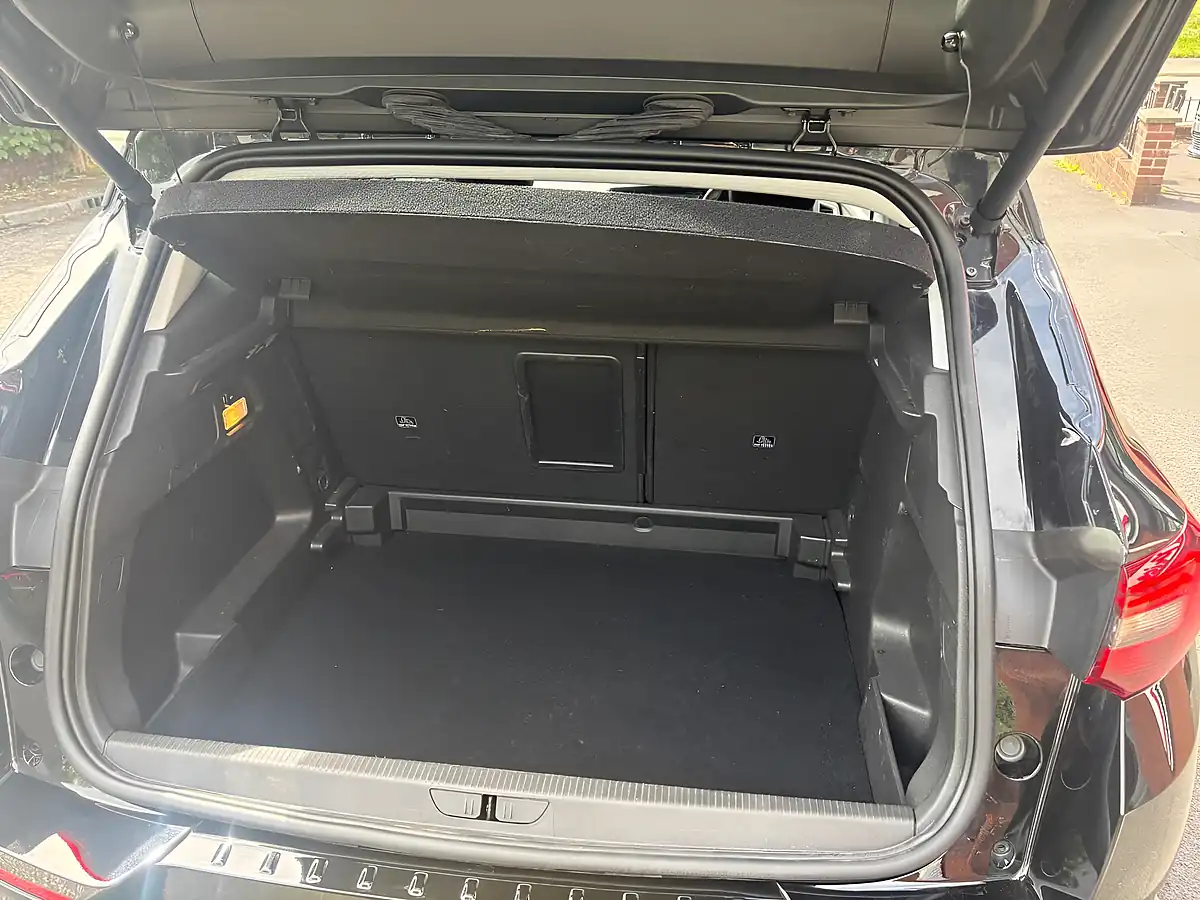 Used 2022 Vauxhall Grandland Ultimate Black - Interior and Exterior details 12