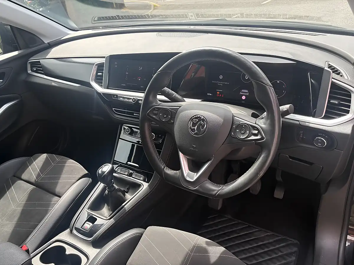 Used 2022 Vauxhall Grandland Ultimate Black - Interior and Exterior details 9