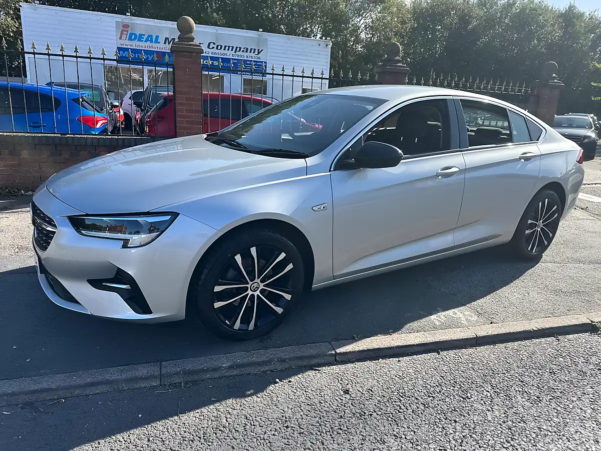 Used 2022 Vauxhall Insignia Design Grand Sport Silver - Interior and Exterior details 7