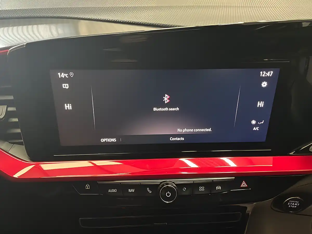 Used 2022 Vauxhall Mokka Electric Sri Premium White - Interior and Exterior details 15