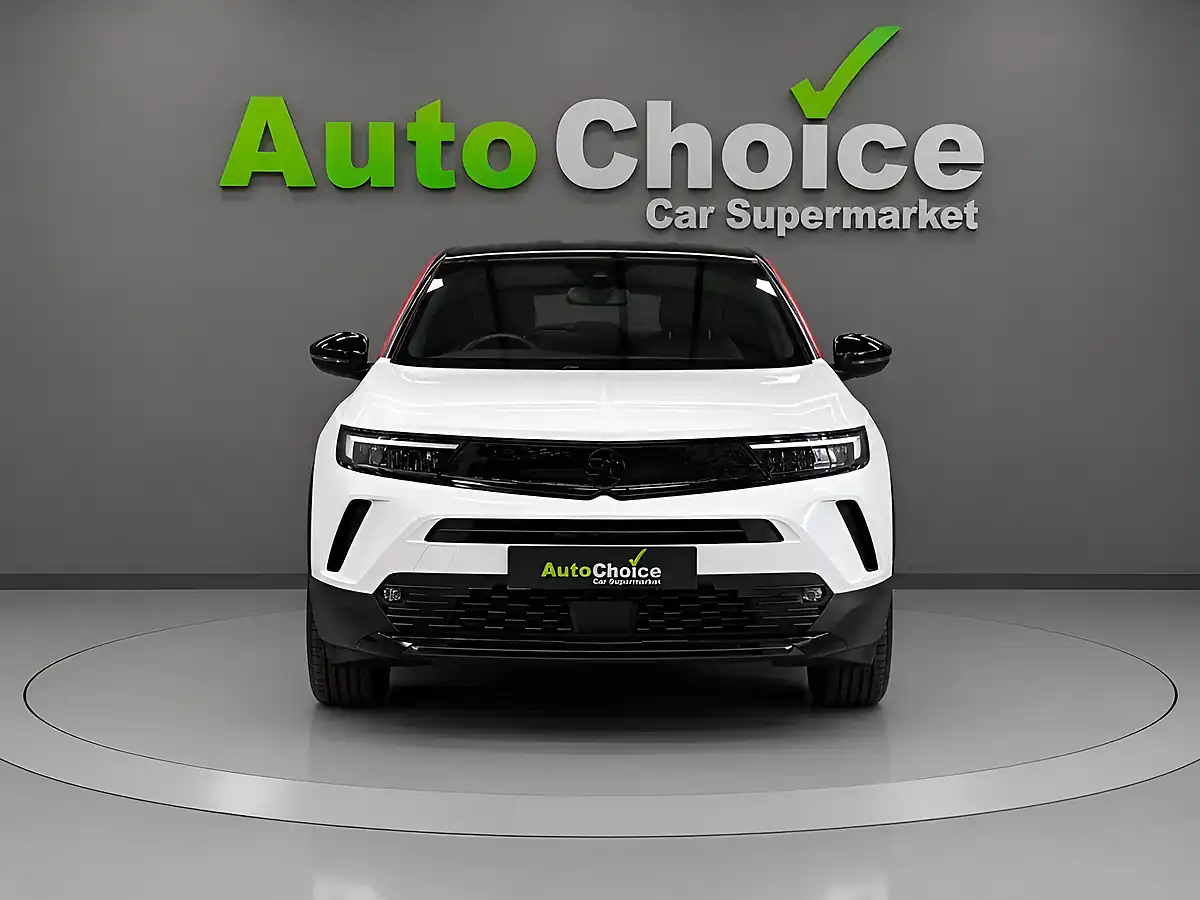 Used 2022 Vauxhall Mokka Electric Sri Premium White - Interior and Exterior details 2