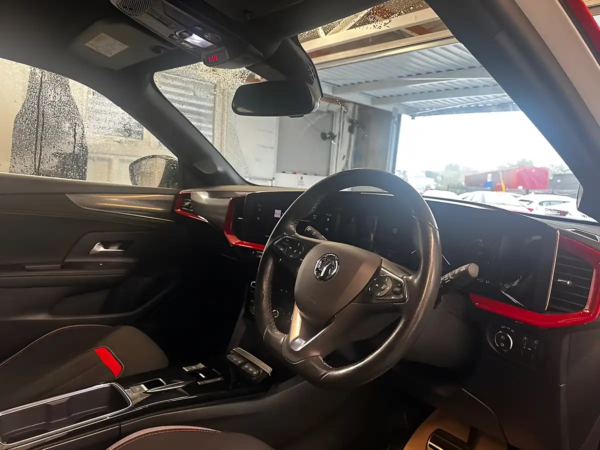 Used 2022 Vauxhall Mokka Electric Sri Premium White - Interior and Exterior details 2