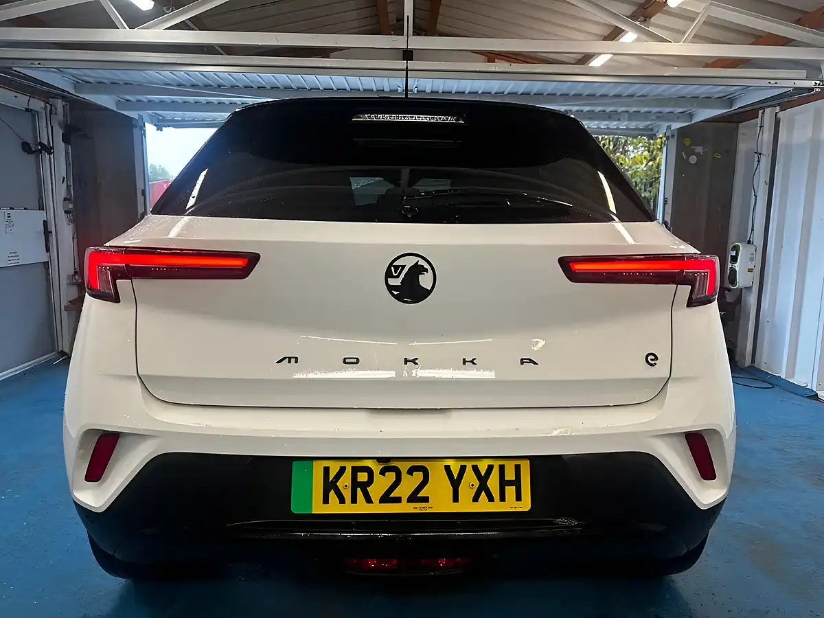 Used 2022 Vauxhall Mokka Electric Sri Premium White - Interior and Exterior details 6
