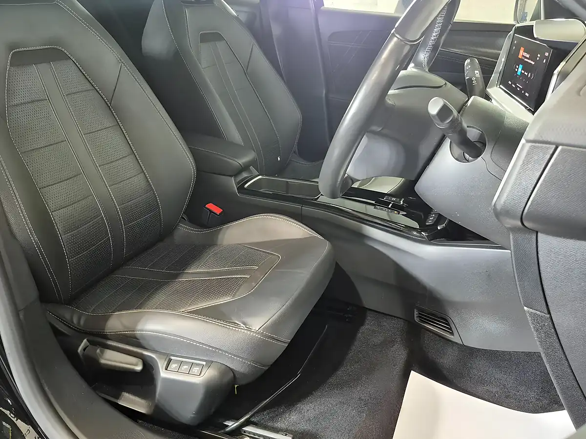 Used 2022 Vauxhall Mokka Electric Ultimate Black - Interior and Exterior details 16