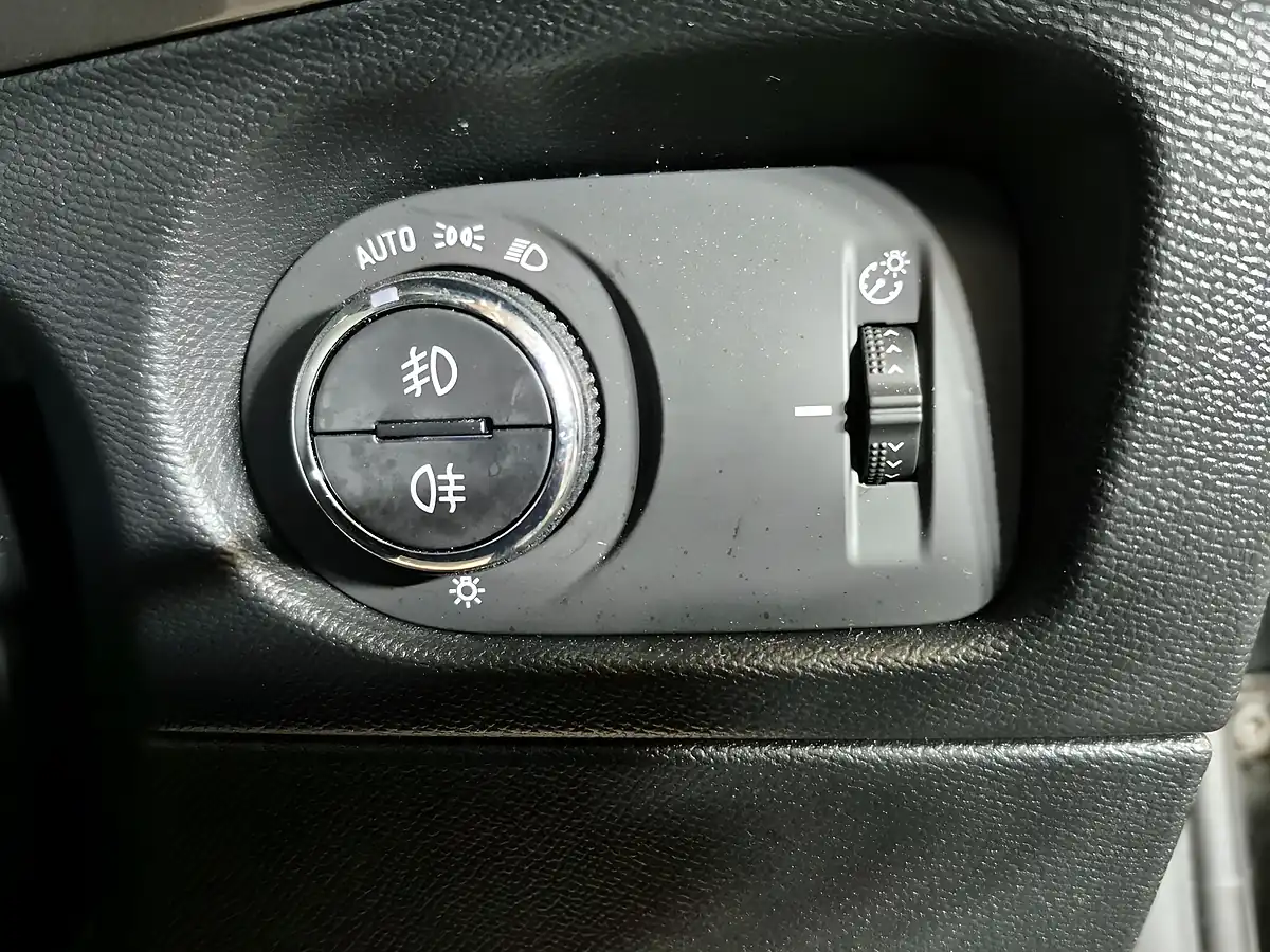 Used 2022 Vauxhall Mokka Electric Ultimate Black - Interior and Exterior details 17