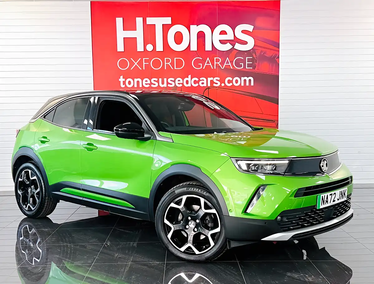 Used 2022 Vauxhall Mokka Electric Ultimate Green - Front View