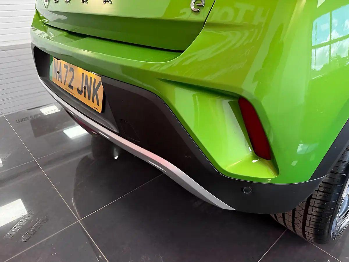 Used 2022 Vauxhall Mokka Electric Ultimate Green - Interior and Exterior details 9
