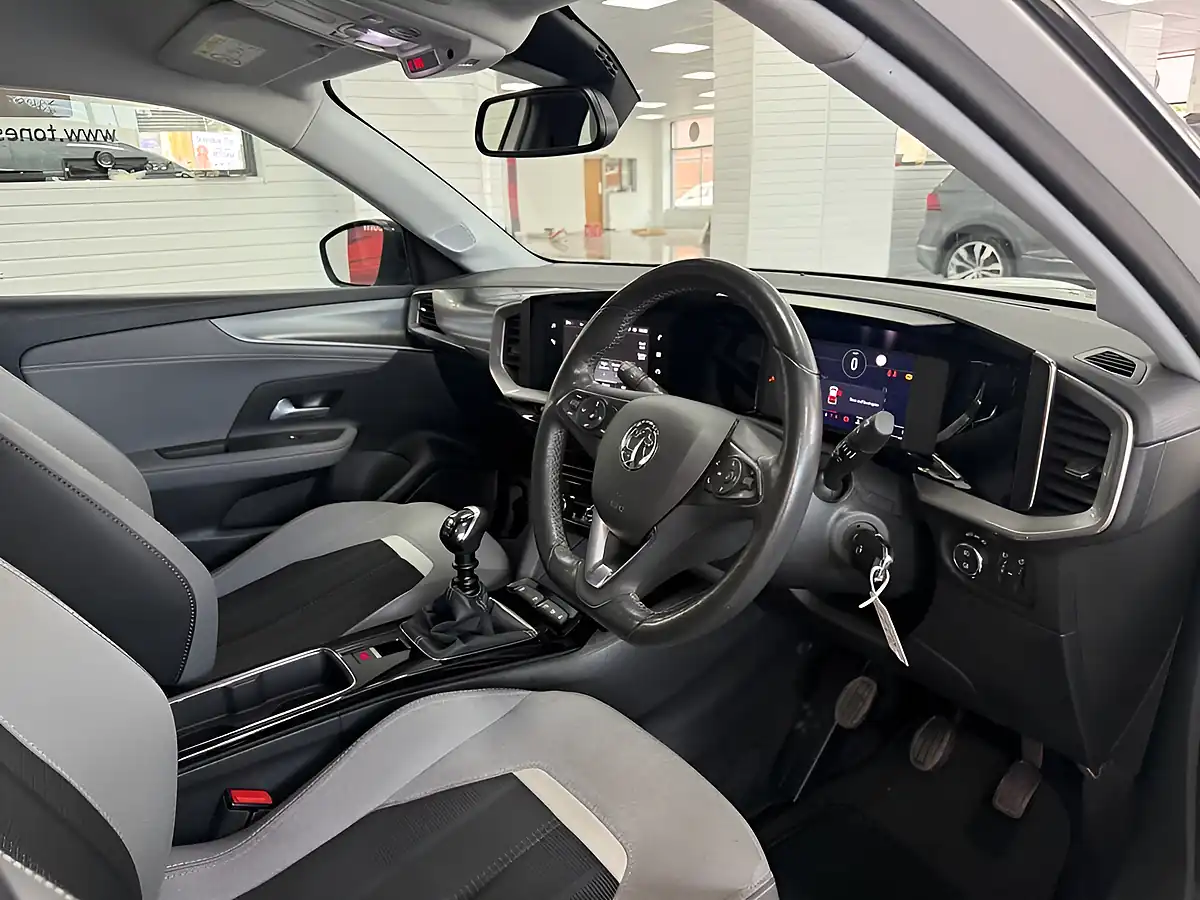 Used 2022 Vauxhall Mokka Elite Edition White - Interior and Exterior details 14