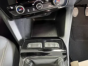 Used 2022 Vauxhall Mokka Elite Edition White - Interior and Exterior details 19