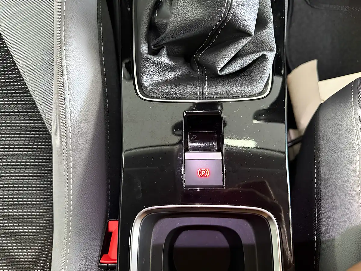 Used 2022 Vauxhall Mokka Elite Edition White - Interior and Exterior details 20