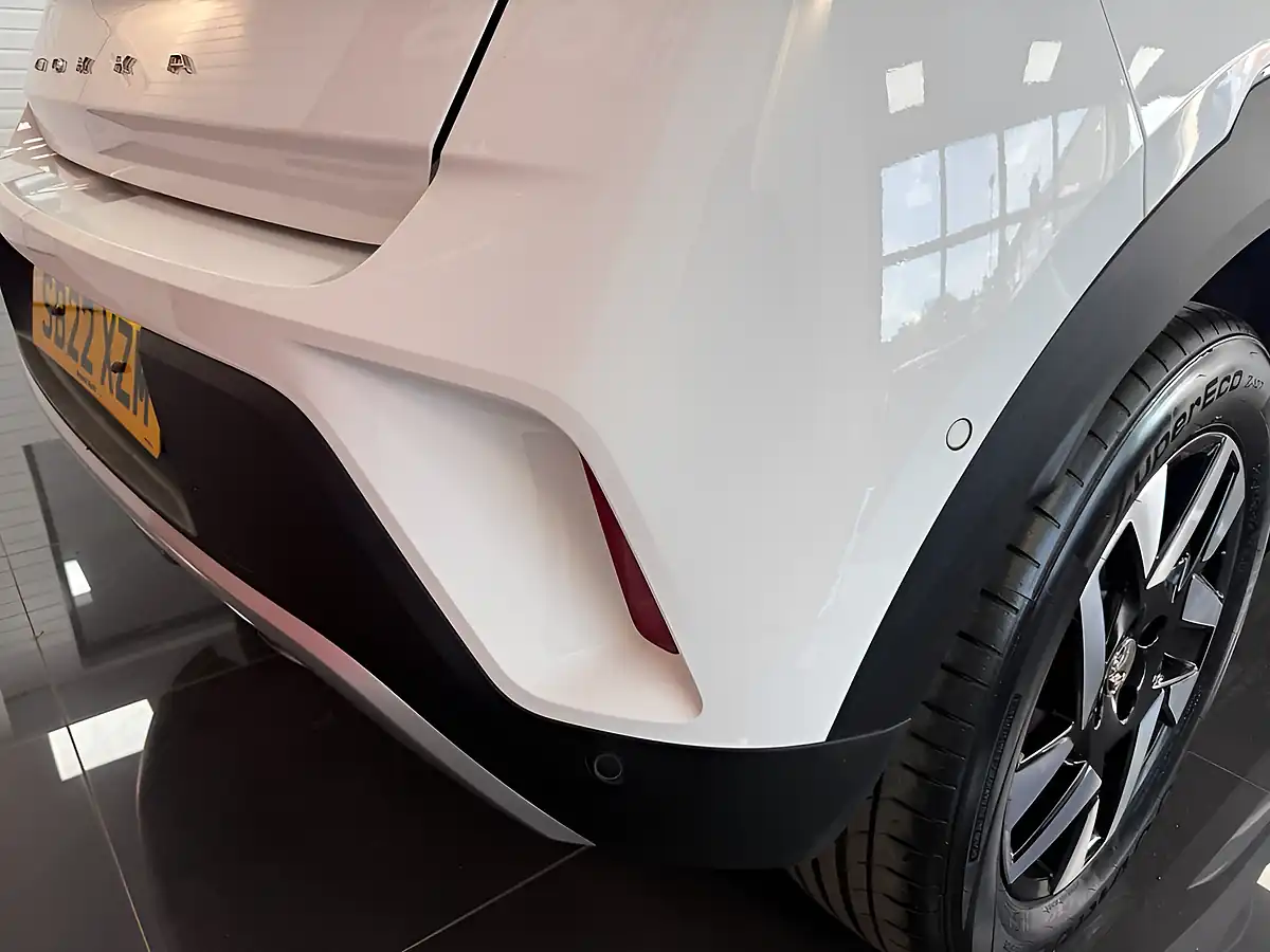 Used 2022 Vauxhall Mokka Elite Edition White - Interior and Exterior details 8