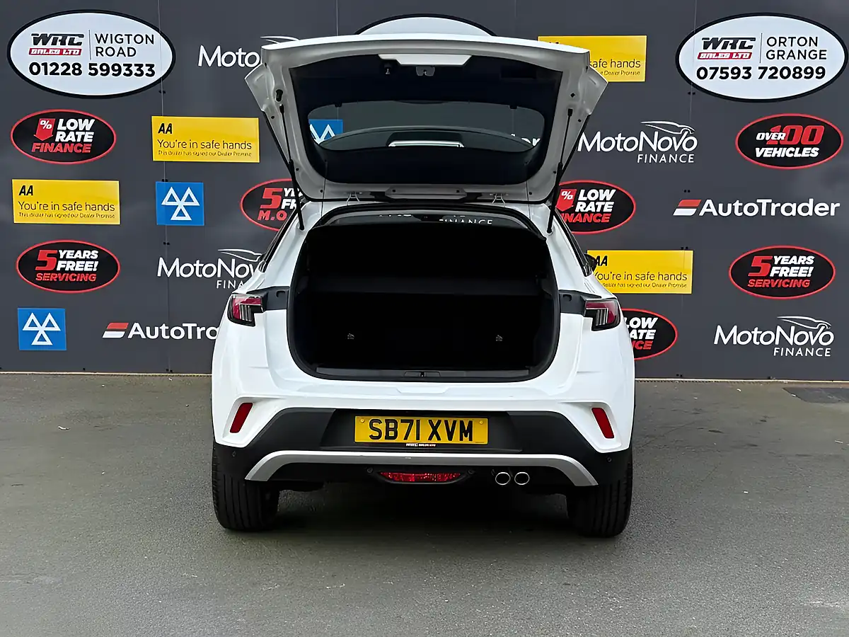 Used 2022 Vauxhall Mokka Elite Edition White - Interior and Exterior details 8