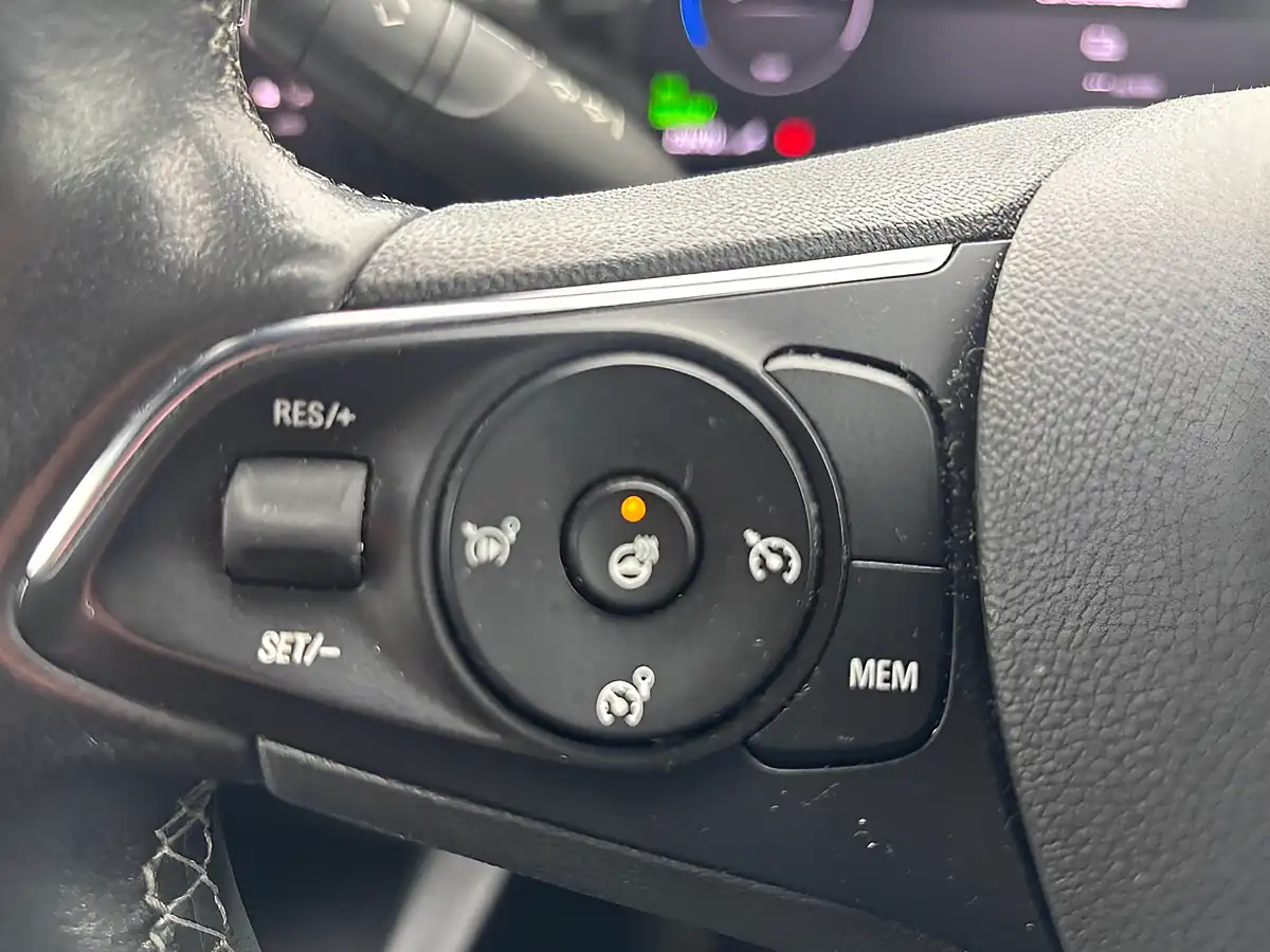Used 2022 Vauxhall Mokka Gs Line Diamond Black - Interior and Exterior details 13
