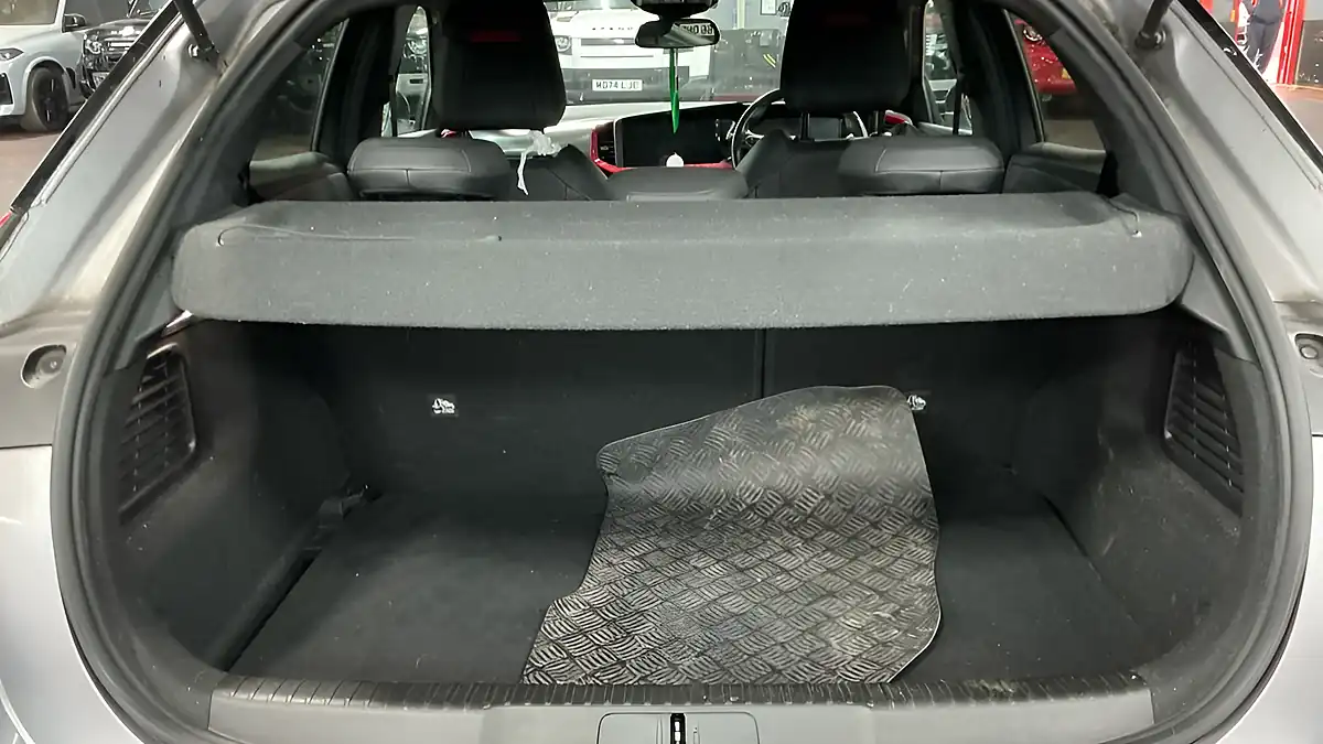 Used 2022 Vauxhall Mokka Sri Nav Premium Grey - Interior and Exterior details 19