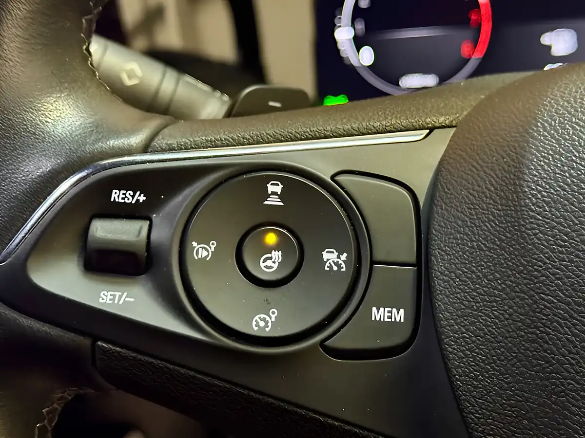 Used 2022 Vauxhall Mokka Sri Premium Grey - Interior and Exterior details 17