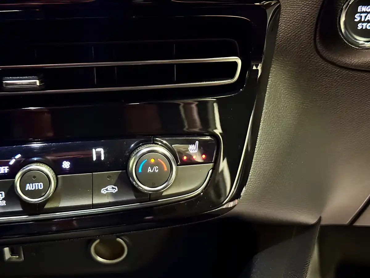 Used 2022 Vauxhall Mokka Sri Premium Grey - Interior and Exterior details 19