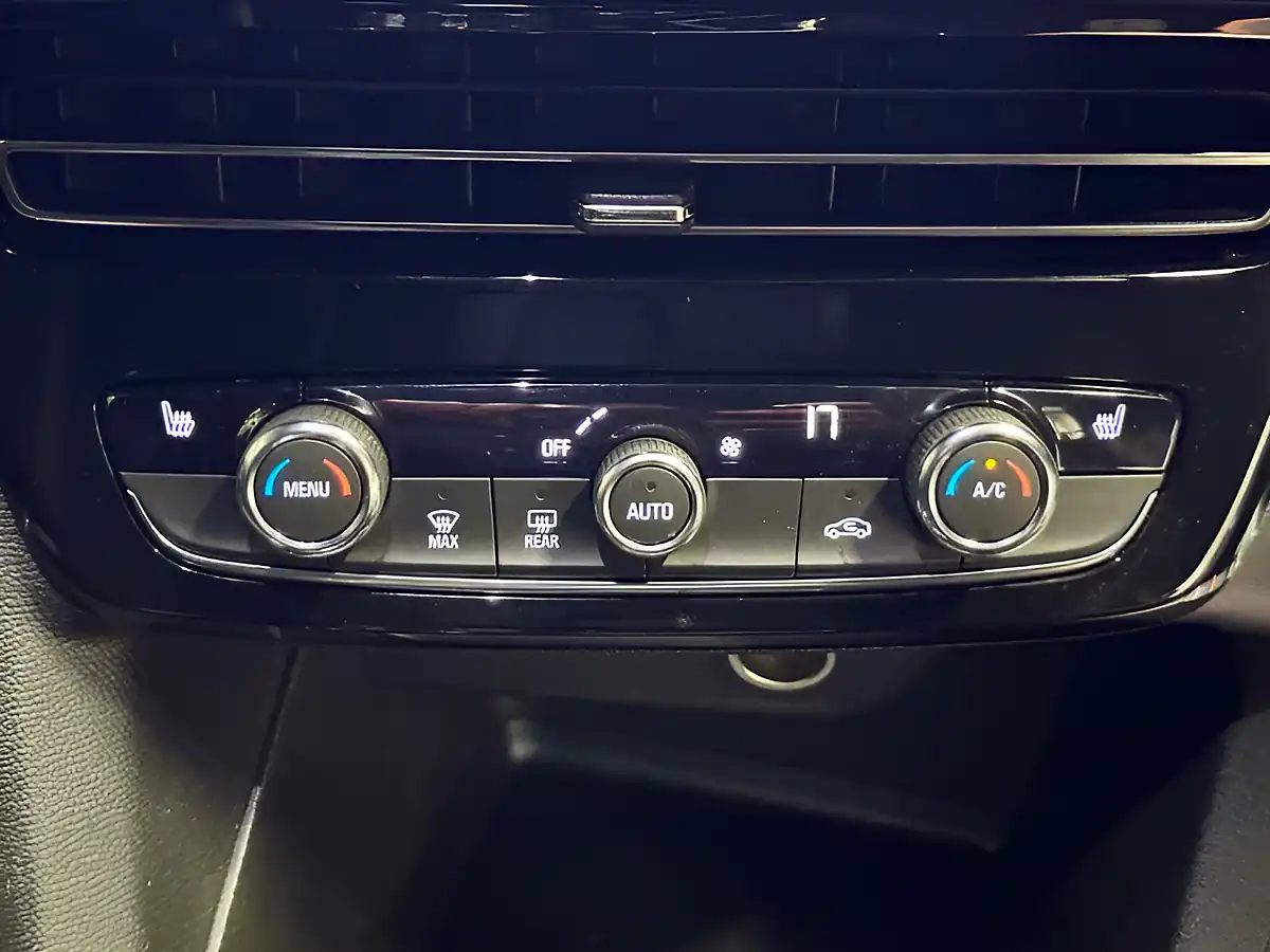 Used 2022 Vauxhall Mokka Sri Premium Grey - Interior and Exterior details 20