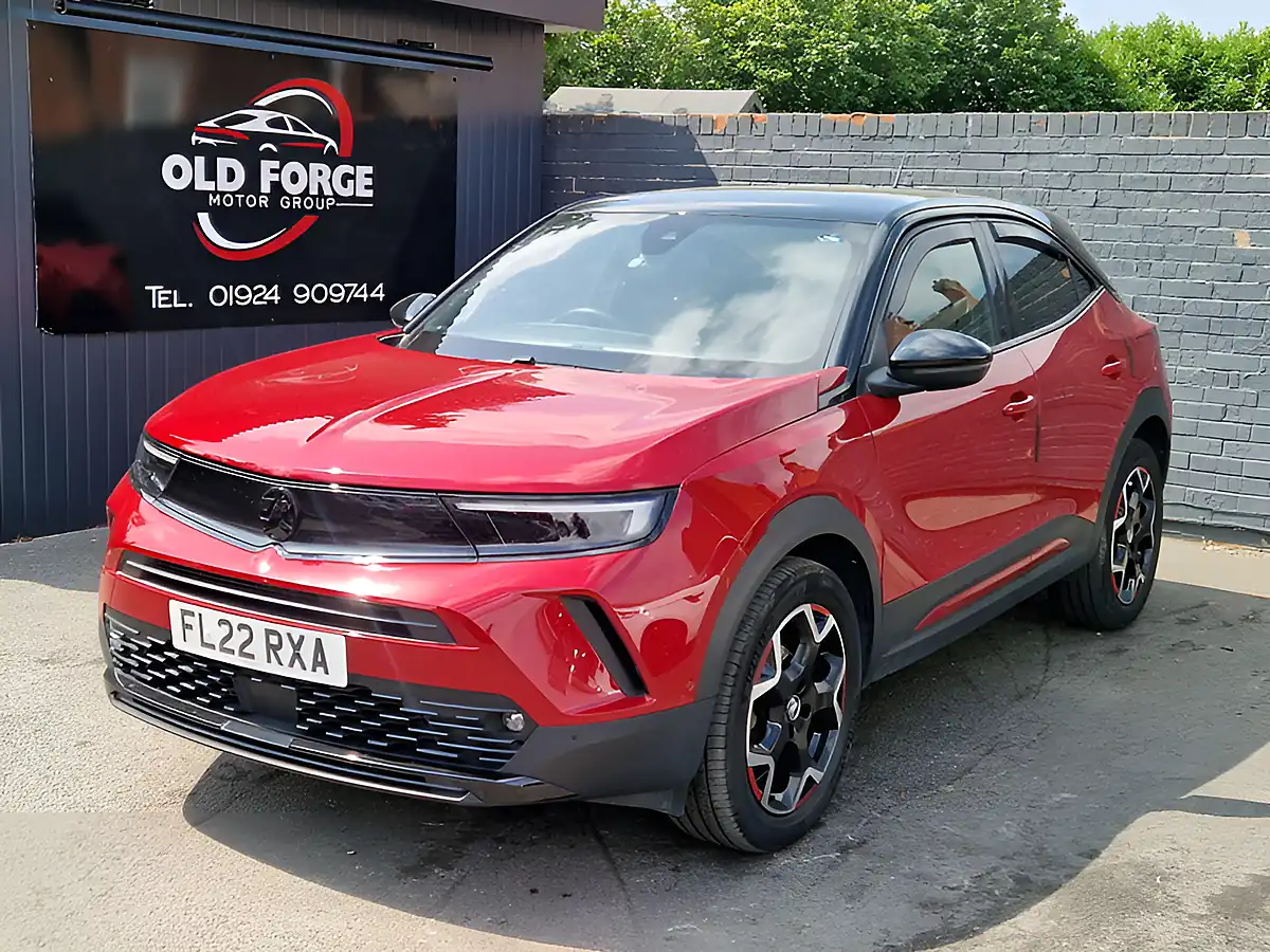 Used 2022 Vauxhall Mokka Sri Premium Red - Front View