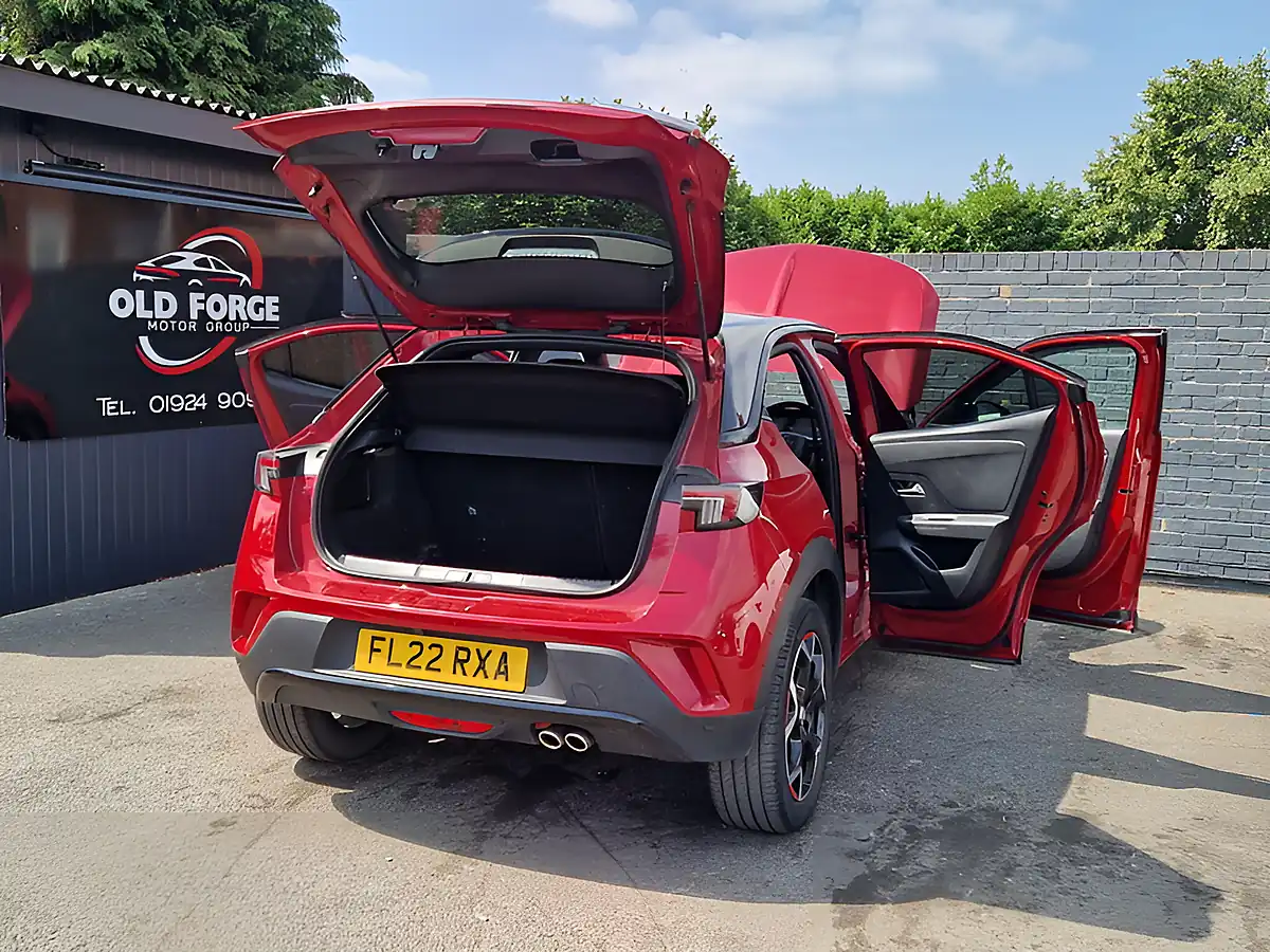 Used 2022 Vauxhall Mokka Sri Premium Red - Interior and Exterior details 12