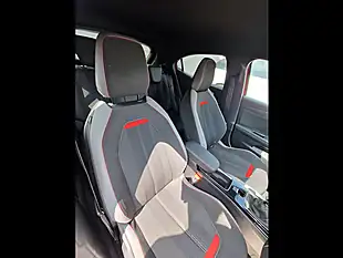 Used 2022 Vauxhall Mokka Sri Premium Red - Interior and Exterior details 14