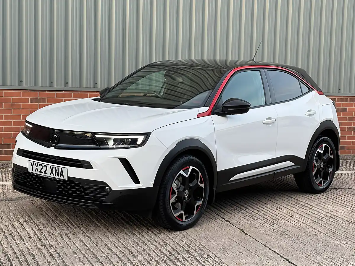 Used 2022 Vauxhall Mokka Sri Premium White - Interior and Exterior details 10