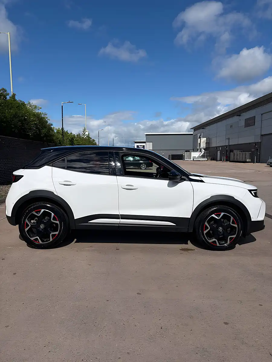 Used 2022 Vauxhall Mokka Sri Premium White - Interior and Exterior details 6