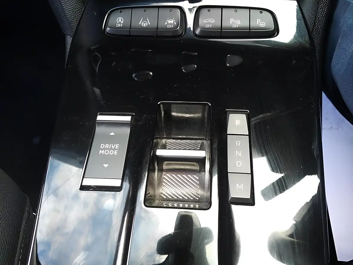 Used 2022 Vauxhall Mokka Ultimate Black - Interior and Exterior details 18