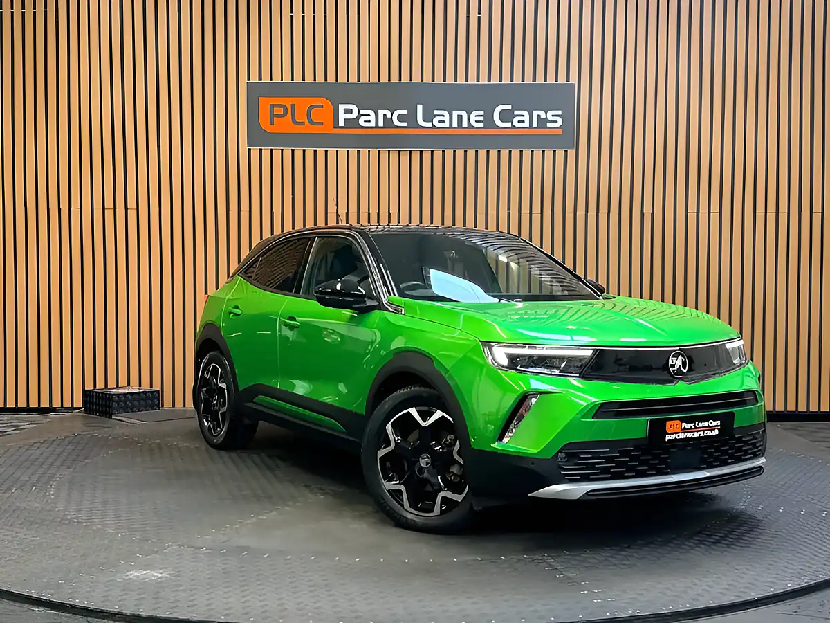 Used 2022 Vauxhall Mokka Ultimate Mamba Green - Front View