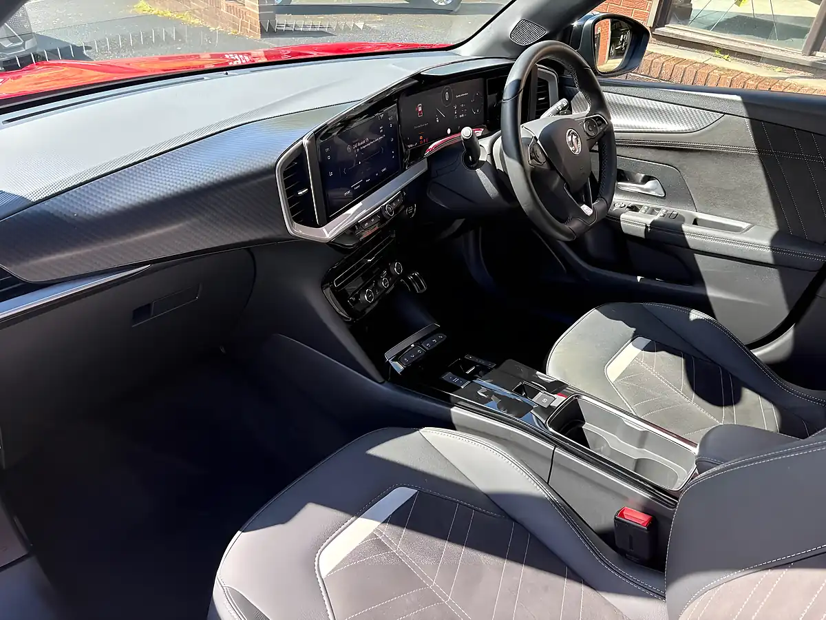 Used 2022 Vauxhall Mokka Ultimate Red - Interior and Exterior details 12