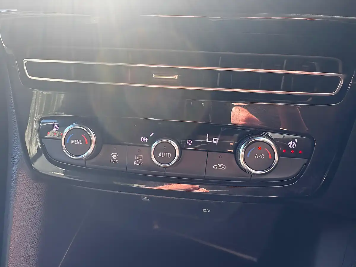 Used 2022 Vauxhall Mokka Ultimate Red - Interior and Exterior details 15