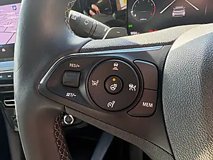 Used 2022 Vauxhall Mokka Ultimate Red - Interior and Exterior details 16
