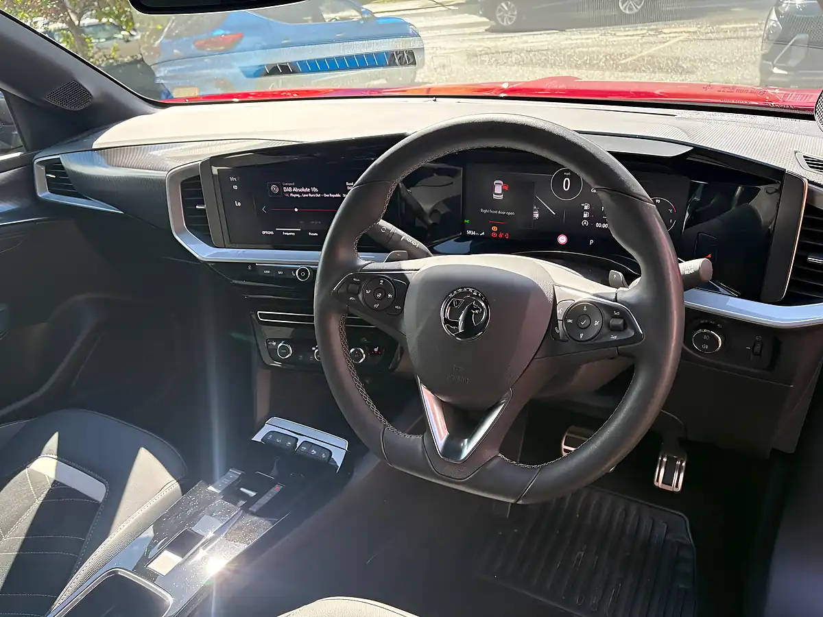 Used 2022 Vauxhall Mokka Ultimate Red - Interior and Exterior details 9