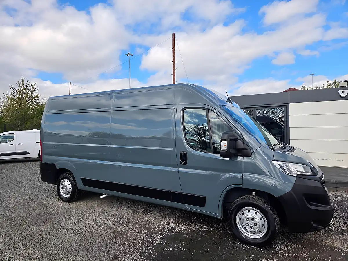 Used 2022 Vauxhall Movano 3500 Biturbo Edition L3 H2 Grey - Interior and Exterior details 2
