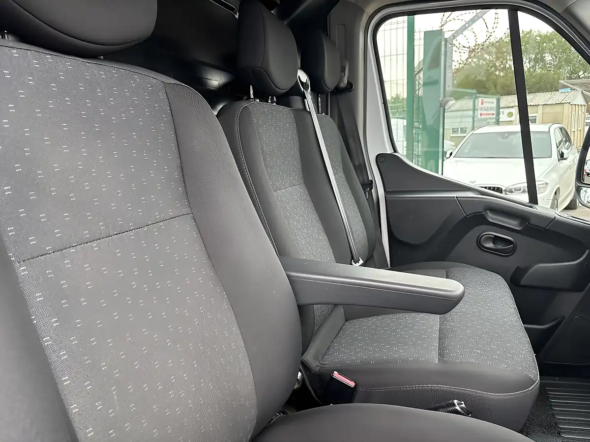 Used 2022 Vauxhall Movano 3500 Edition Panel Van White - Interior and Exterior details 10
