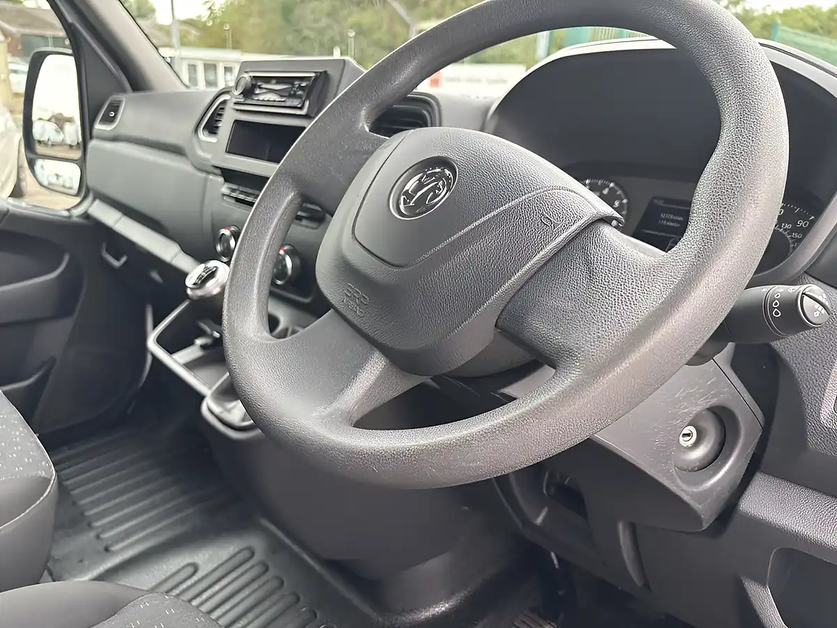 Used 2022 Vauxhall Movano 3500 Edition Panel Van White - Interior and Exterior details 12
