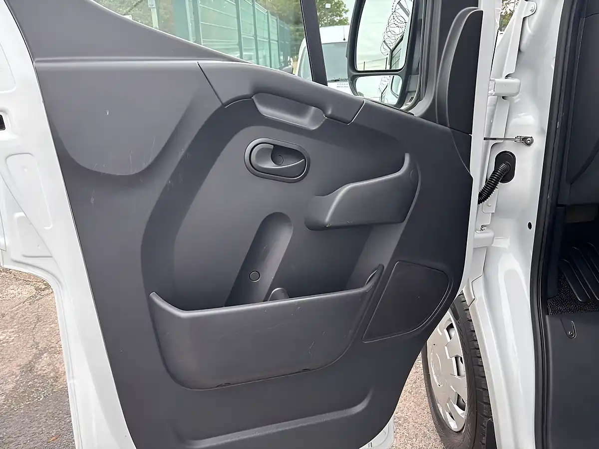 Used 2022 Vauxhall Movano 3500 Edition Panel Van White - Interior and Exterior details 17