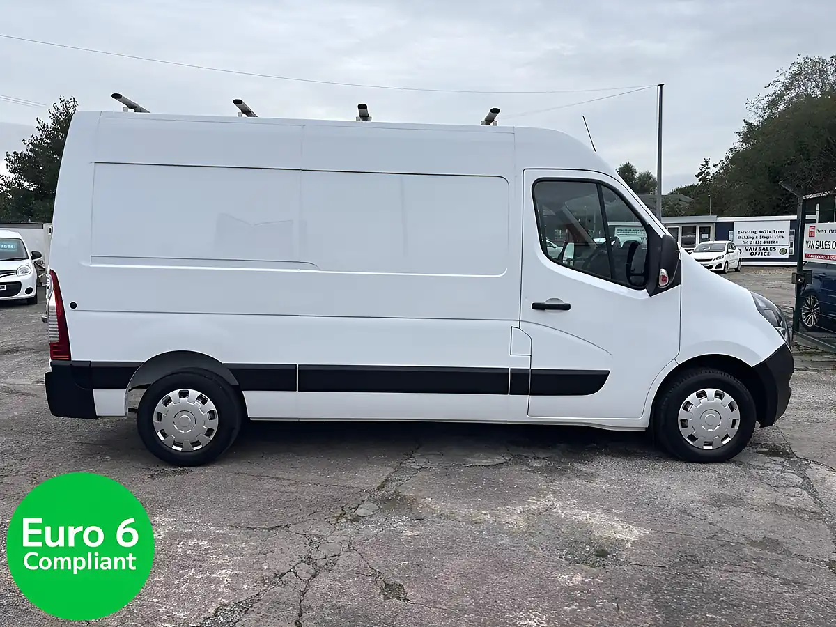 Used 2022 Vauxhall Movano 3500 Edition Panel Van White - Interior and Exterior details 4