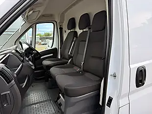 Used 2022 Vauxhall Movano Dynamic L2 H2 Mwb Medium Roof White - Interior and Exterior details 12