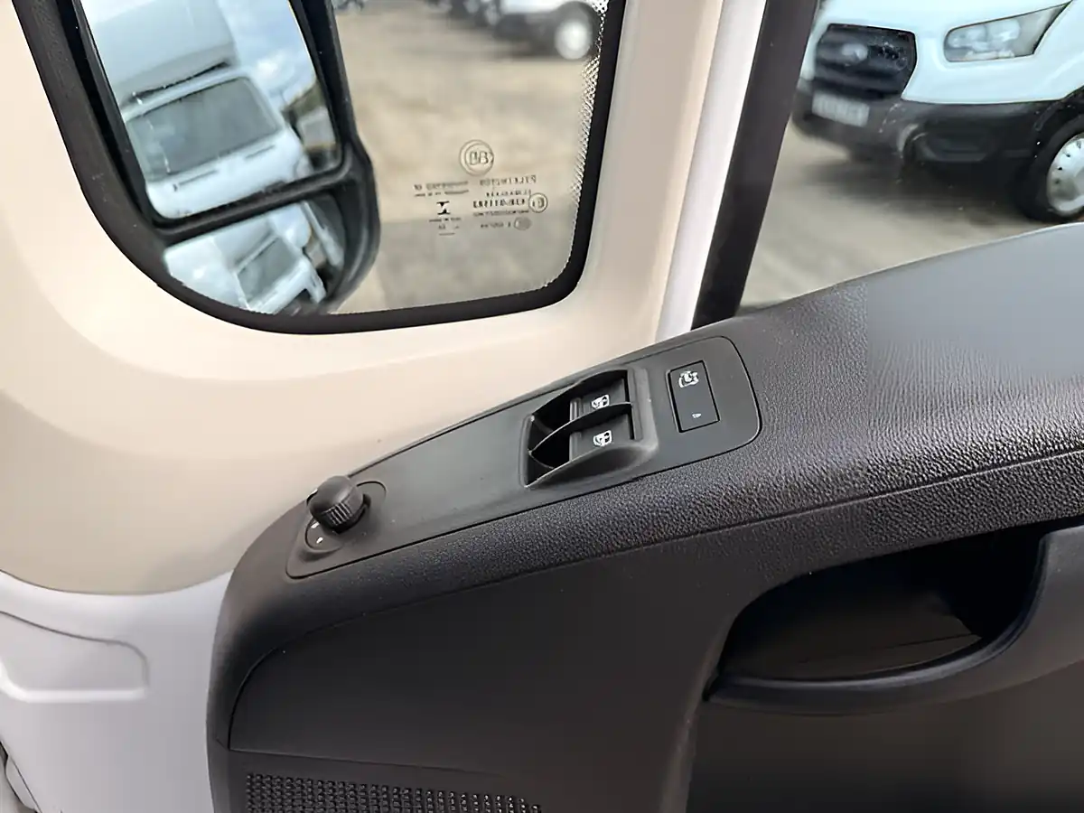 Used 2022 Vauxhall Movano Dynamic L2 H2 Mwb Medium Roof White - Interior and Exterior details 18