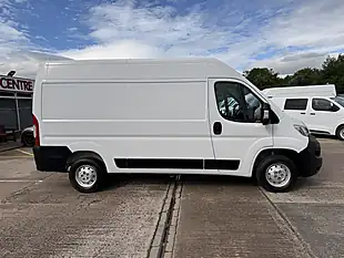 Used 2022 Vauxhall Movano Dynamic L2 H2 Mwb Medium Roof White - Interior and Exterior details 2