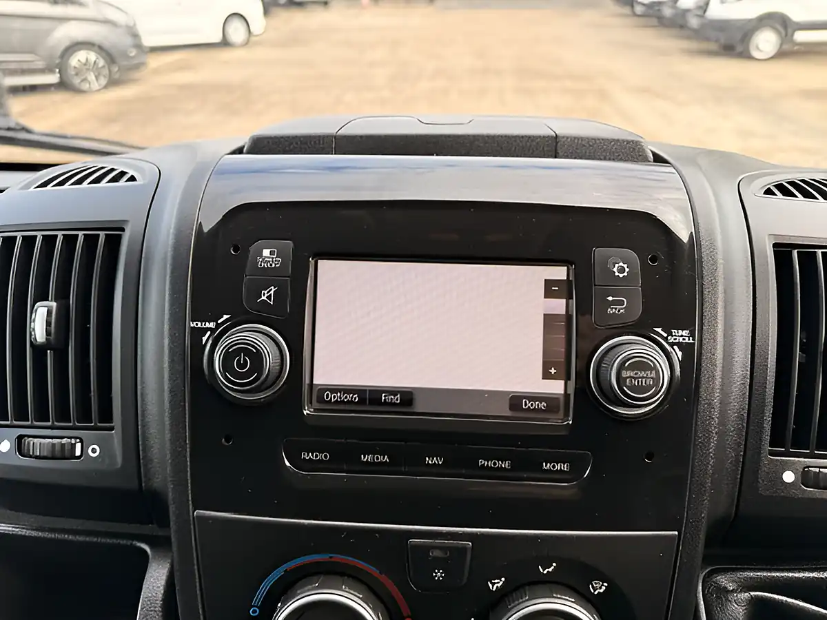 Used 2022 Vauxhall Movano Dynamic L2 H2 Mwb Medium Roof White - Interior and Exterior details 20