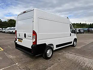 Used 2022 Vauxhall Movano Dynamic L2 H2 Mwb Medium Roof White - Interior and Exterior details 3