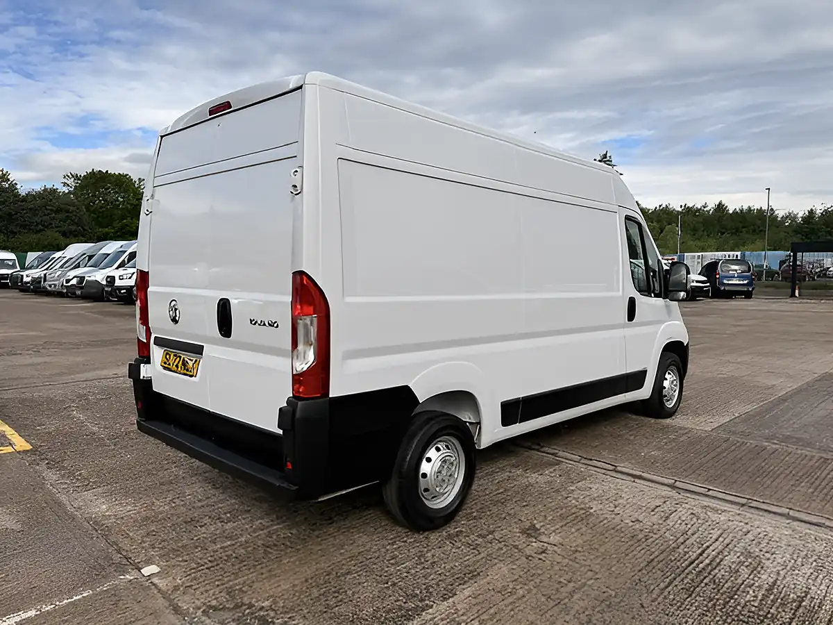 Used 2022 Vauxhall Movano Dynamic L2 H2 Mwb Medium Roof White - Interior and Exterior details 3