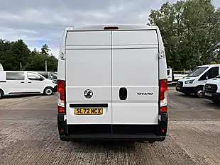 Used 2022 Vauxhall Movano Dynamic L2 H2 Mwb Medium Roof White - Interior and Exterior details 4