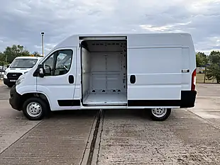 Used 2022 Vauxhall Movano Dynamic L2 H2 Mwb Medium Roof White - Interior and Exterior details 8